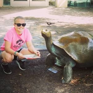 Meet your Posher, Caitlin